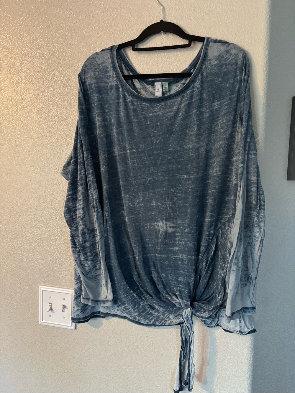 Susina Plus Size 3X Blue Burnout Tie-Front Long Sleeve Top